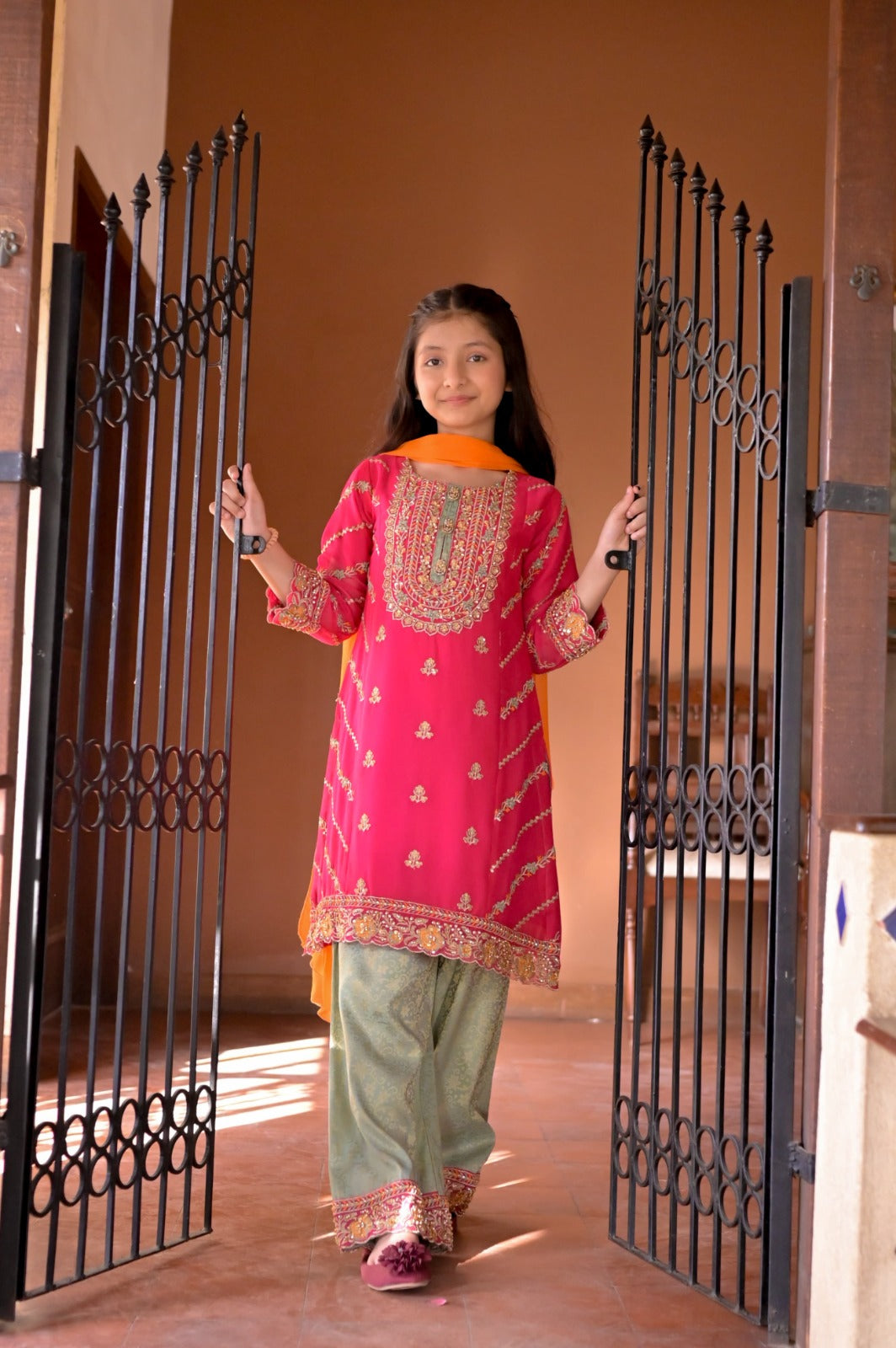 Girl Festive Cloth